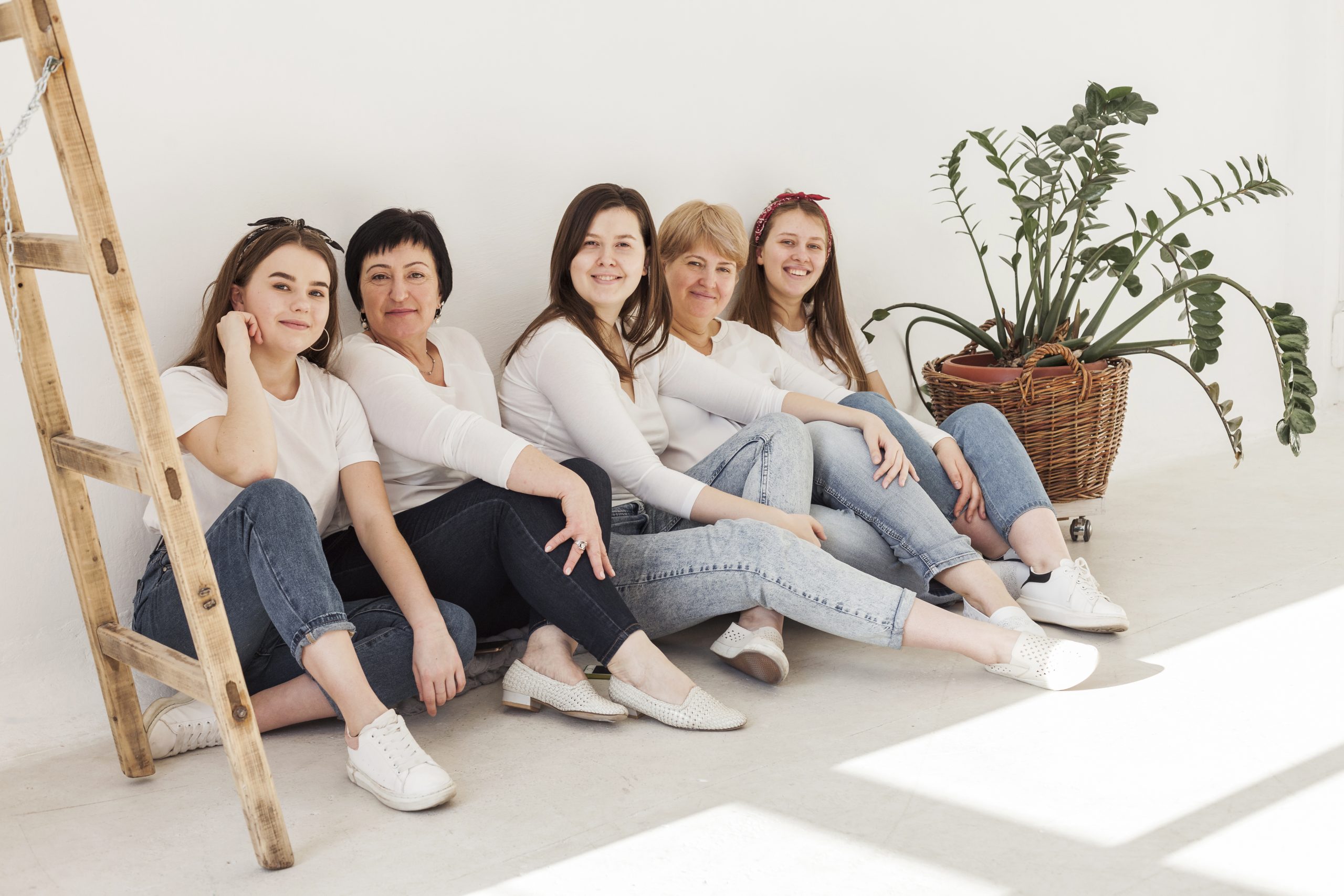 women-community-lifestyle-long-view