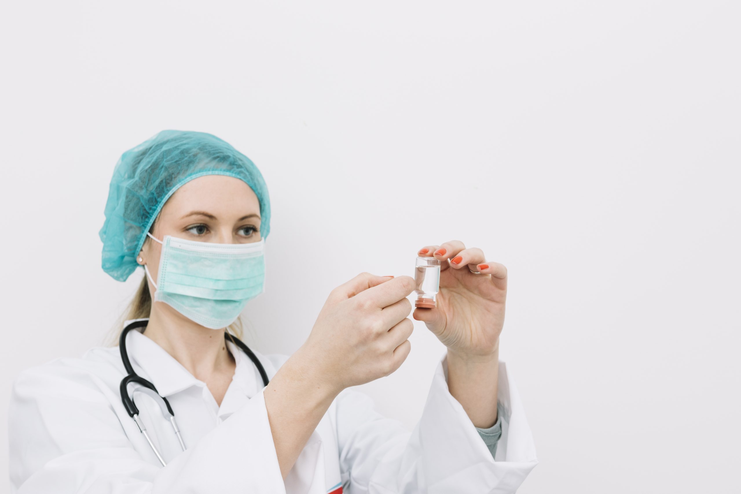 doctor-with-medicine