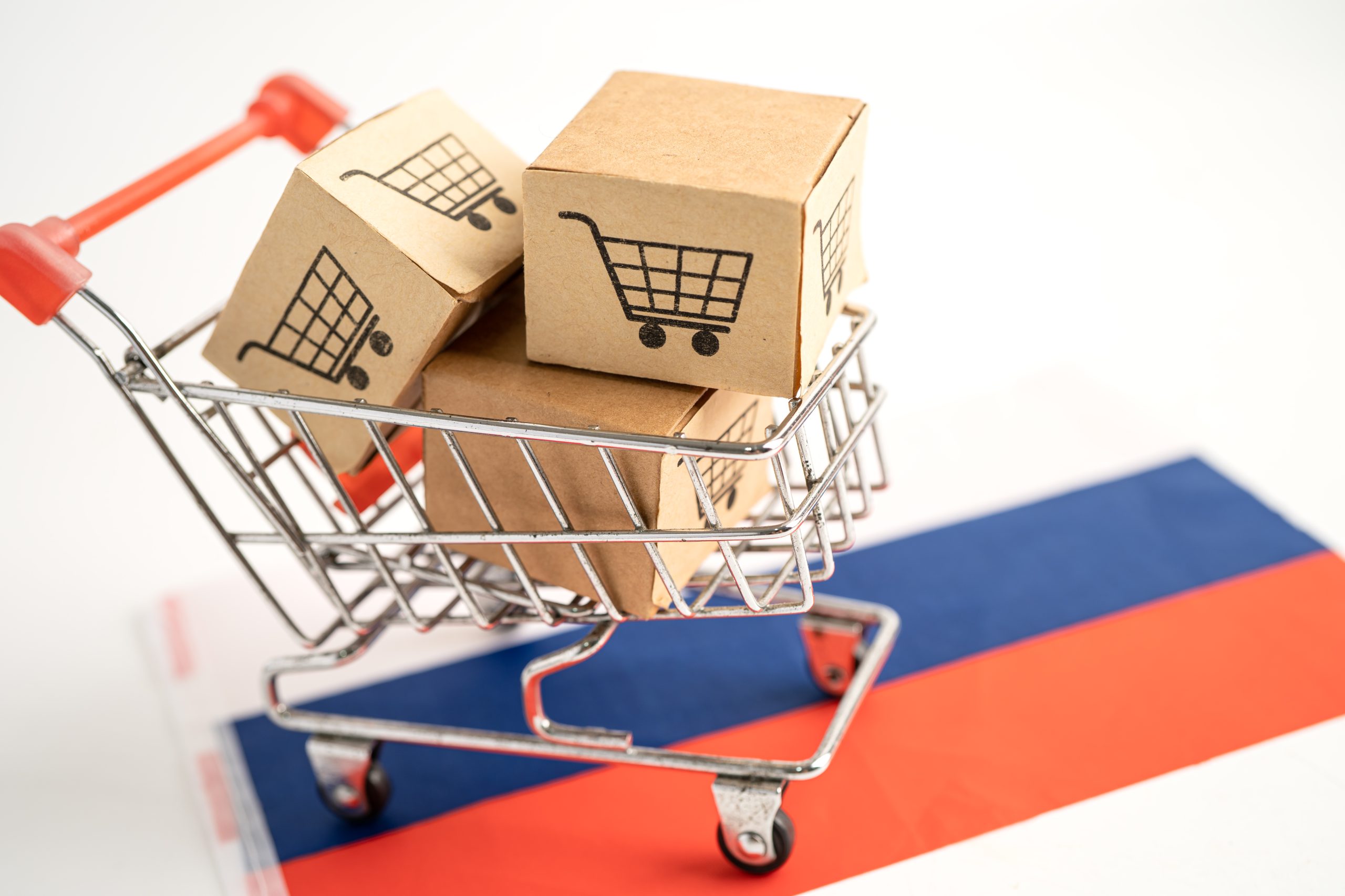 Box with shopping cart logo and Russia flag, Import Export Shopp