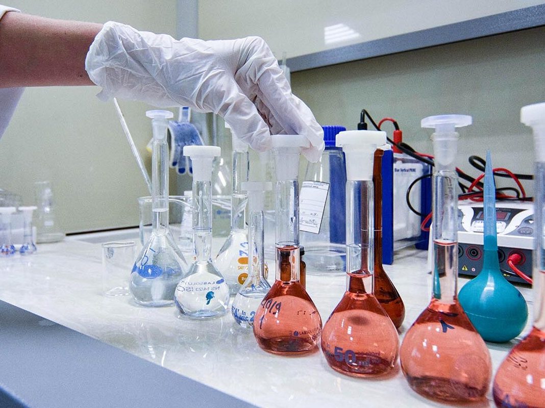 Лаборатория в москве